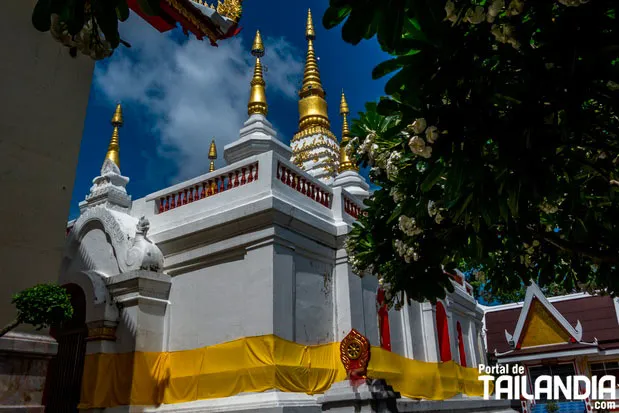 Pagoda Wat Jet Yod de Chiang Rai