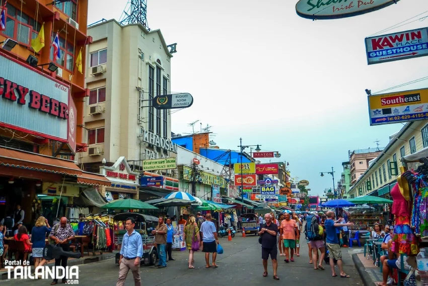 Recorriendo Khao San Road en Bangkok