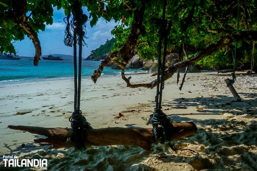 Columpio en la playa de las islas Similan