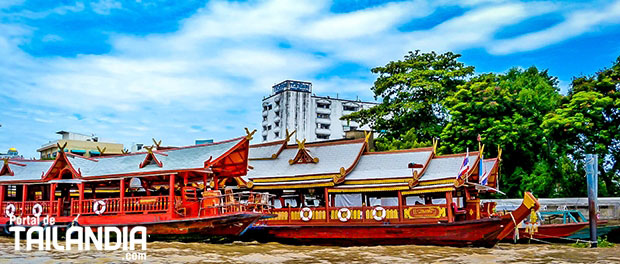 Embarcaderos del río de Bangkok