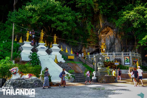 Entrada al Wat Tham sua en Krabi