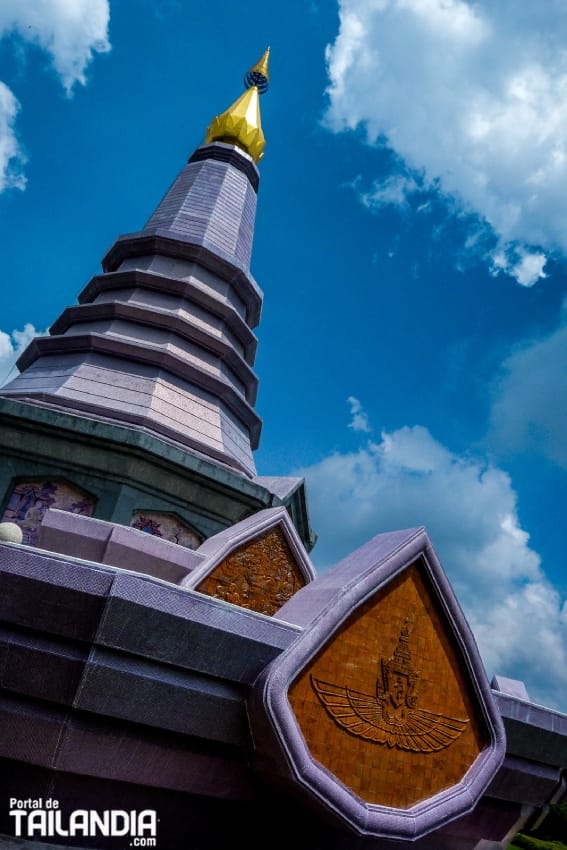 Exterior pagodas gemelas de Doi Inthanon