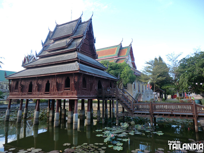 Templo Wat Thung Si Muang
