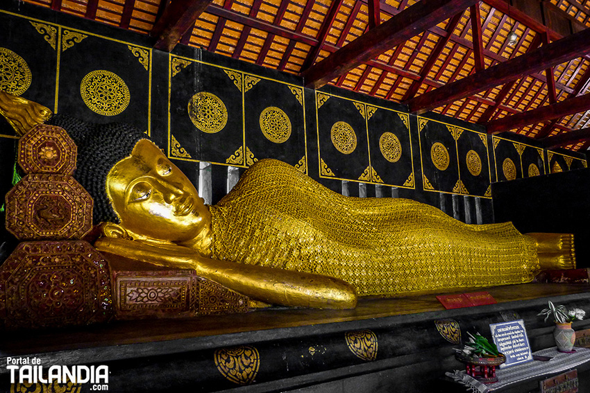 Buda reclinado del Wat Chedi Luang