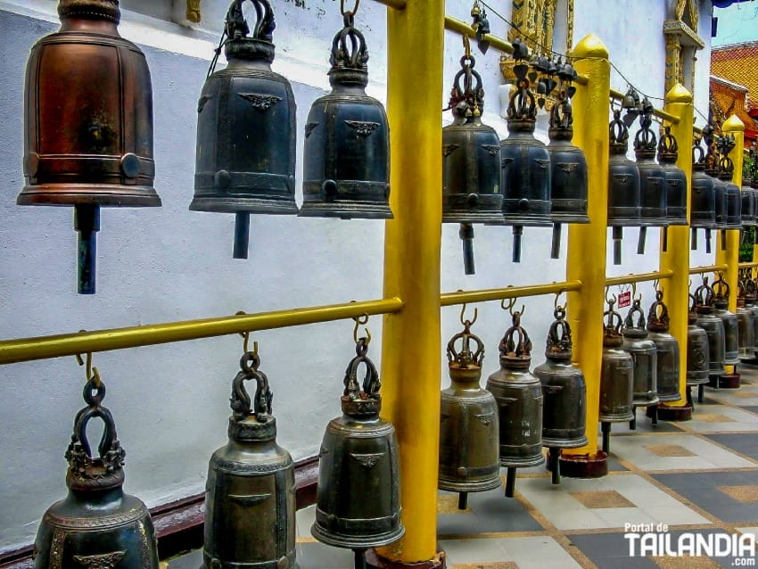 Campanas del templo Doi Suthep