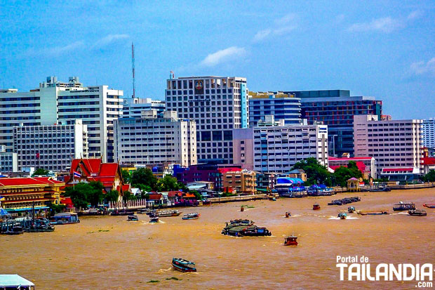 Chao-Phraya-de-Bangkok.jpg
