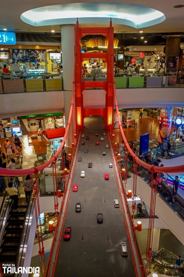 Inteiror del terminal 21 en Bangkok
