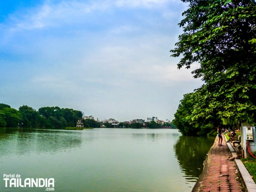 Lago Hoan Kiem en Hanói