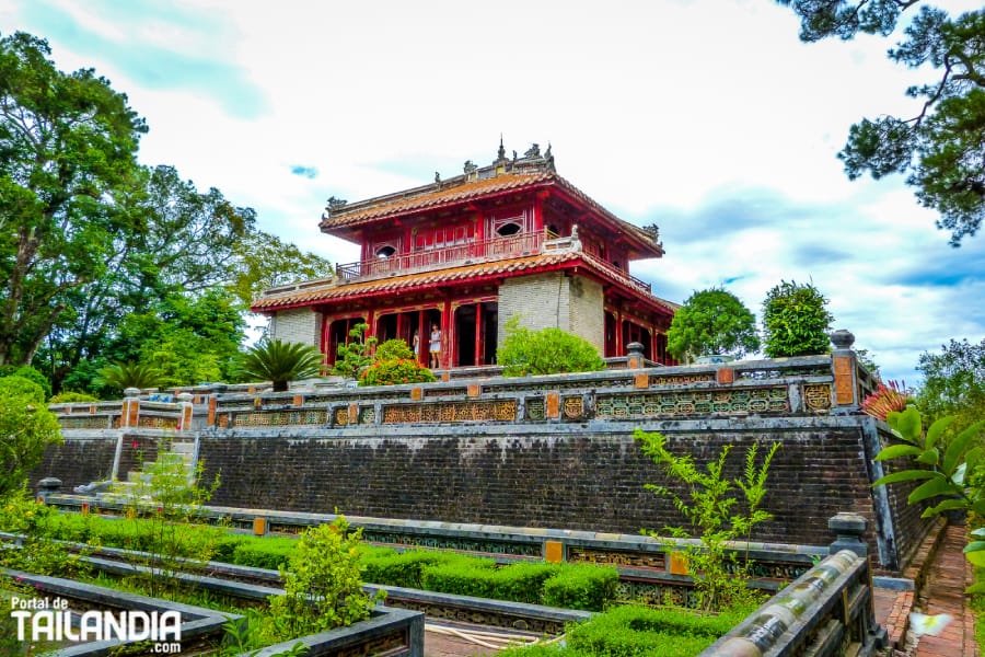 Tumba del emperador Minh Mang en Vietnam
