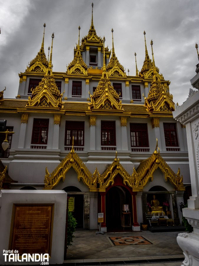 Wat Ratchanatdaram y Loha Prasat en Bangkok