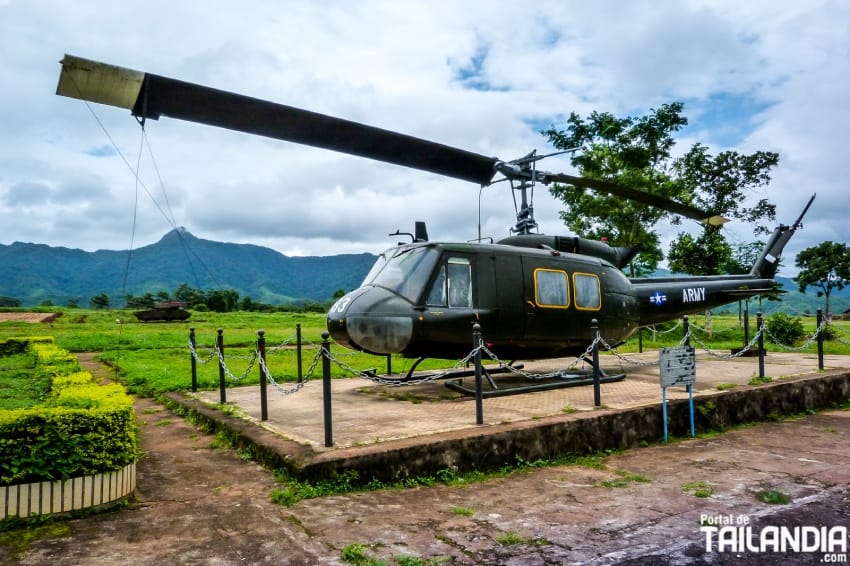 Helicóptero en Museo guerra de Vietnam