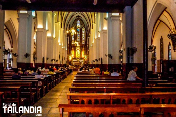 Interior Catedral St Joseph’s de Hanoi