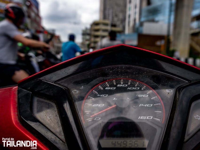 Moverse por Bangkok en moto