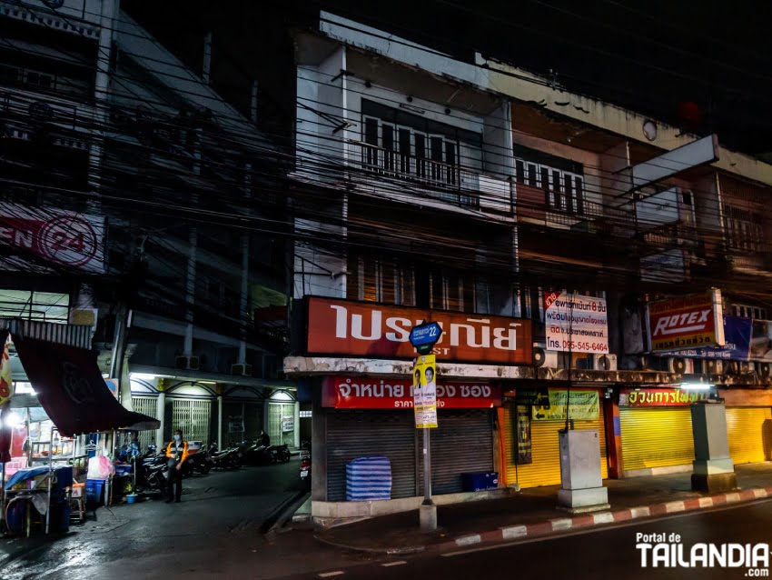 Paseando de noche por Bangkok