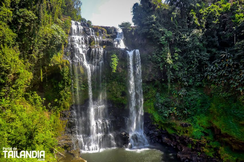 Cascada de Laos