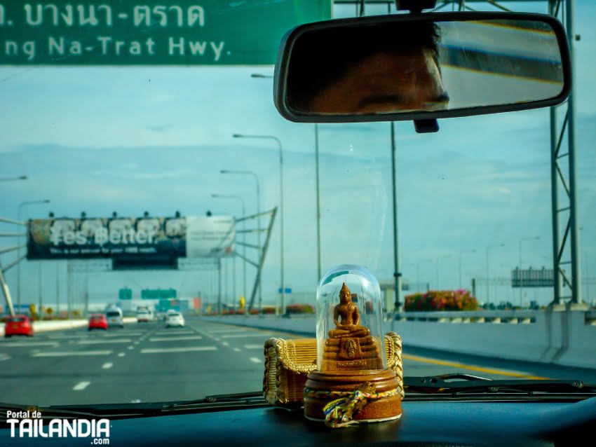 En taxi del aeropuerto de Bangkok al centro