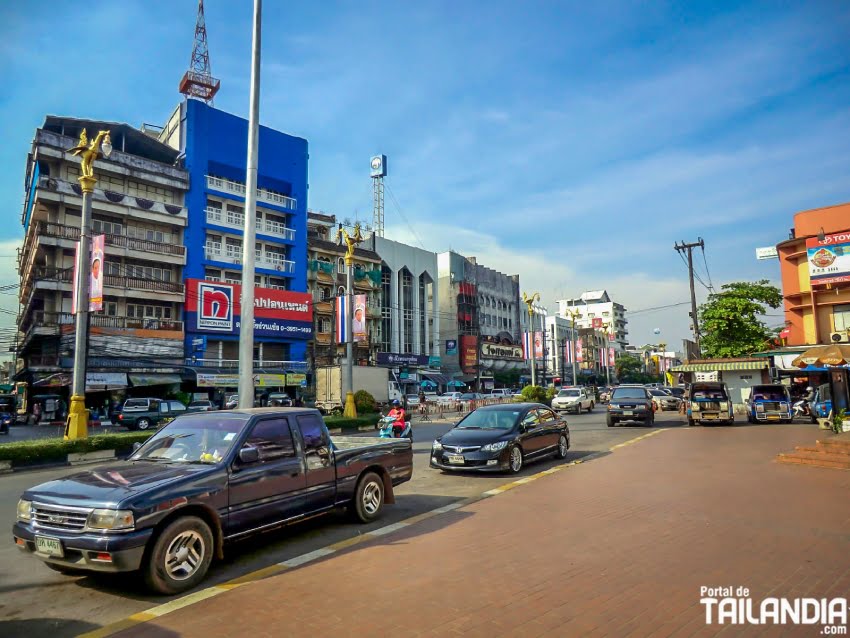 Explorando las calles de Trat