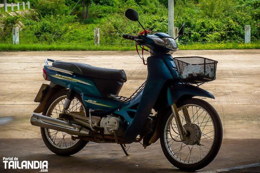 Alquilar moto en Mae Hong Son