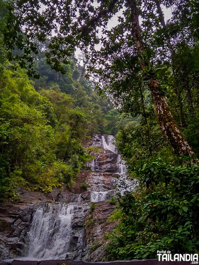 Cascada de Lampi en Khao Lak