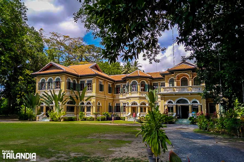 Entrada a la Mansion del gobernador en Phuket