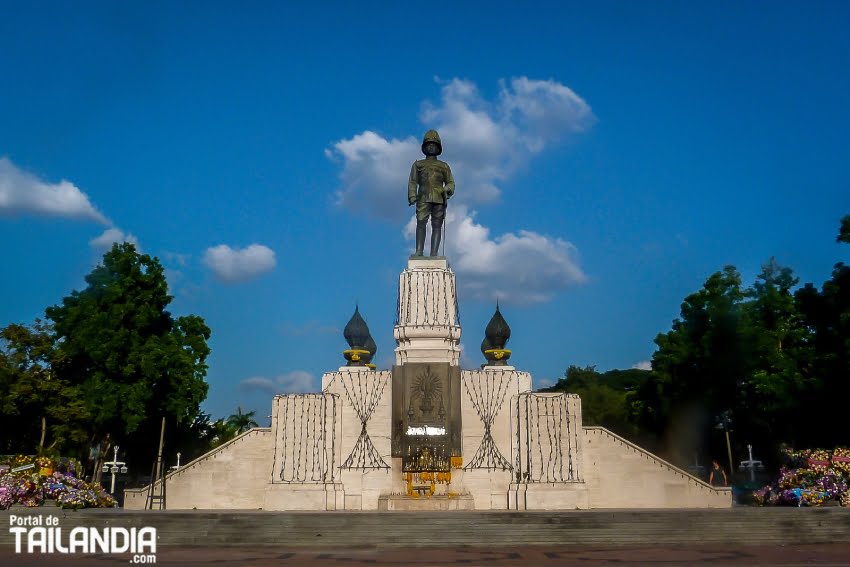 Entrada al parque Lumphini de Bangkok