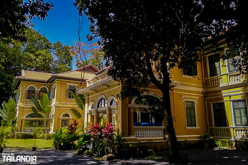 Lateral de la Mansión del gobernador en Phuket