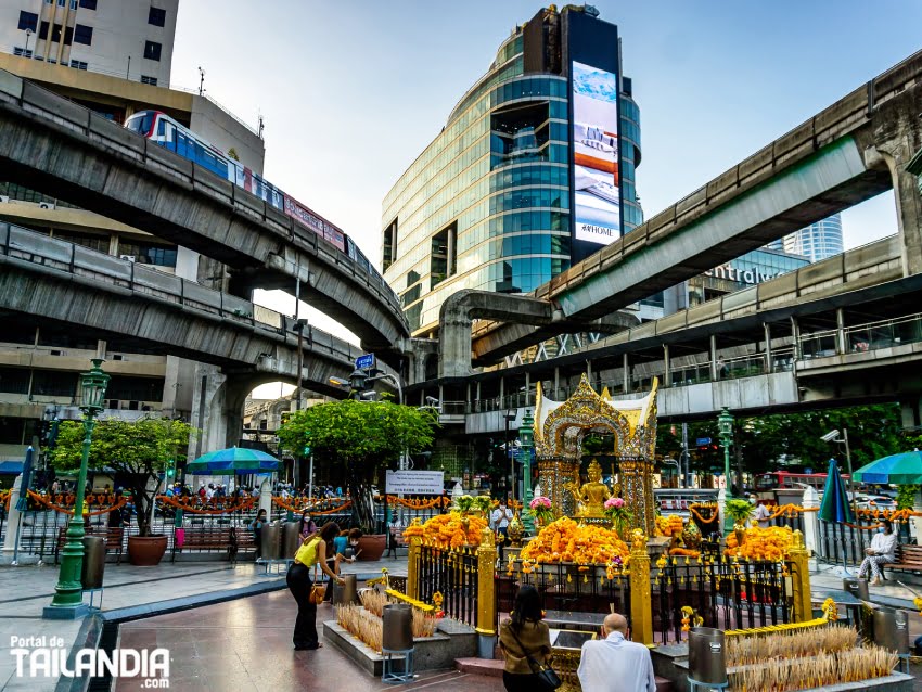 Llegar y salir del santuario de Erawan