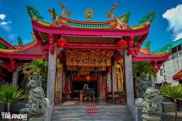 Templo Chino Jui Tui en la ciudad de Phuket