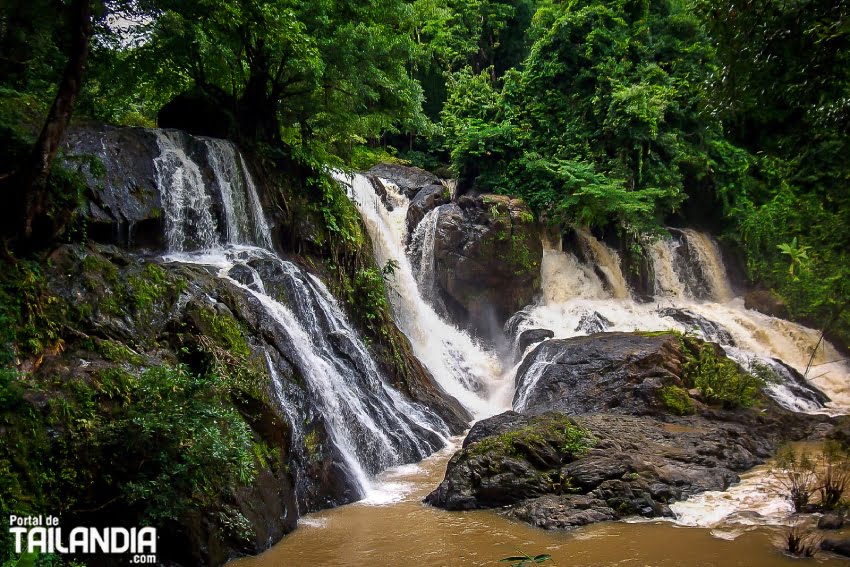 Visitando la cascada de Mae Hong Son