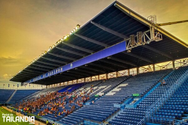 Buriram United y su Estadio Chang Arena