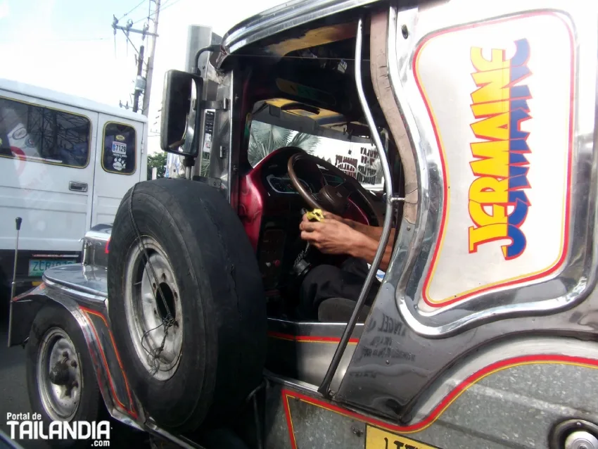 Explorando la capital de Filipinas en Jeepney