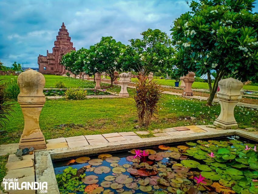 Jardines estadio de Buriram United en Tailandia