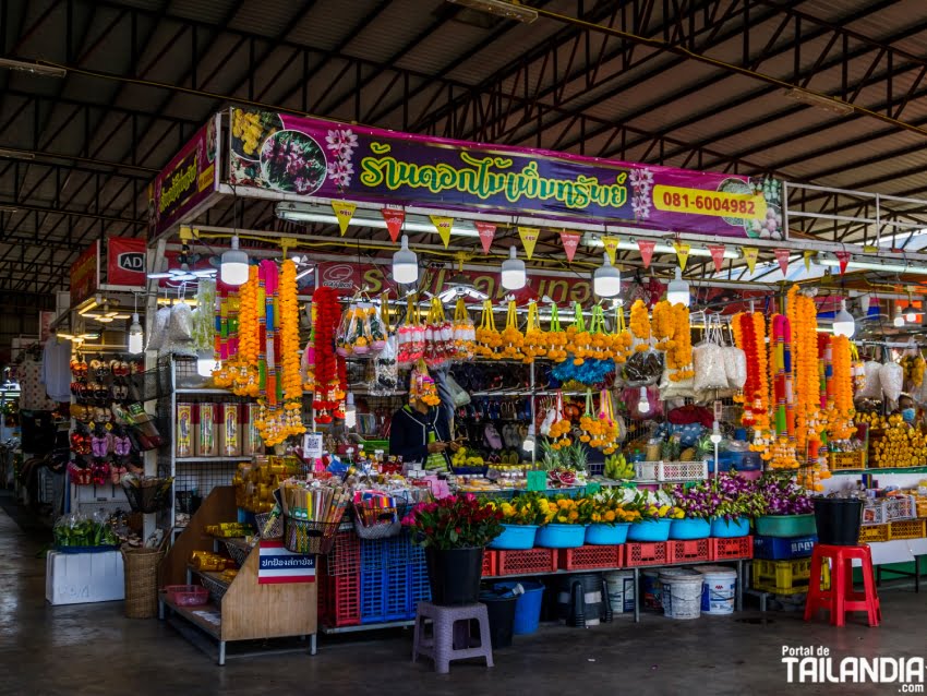 Paseando por el mercado central de Buriram