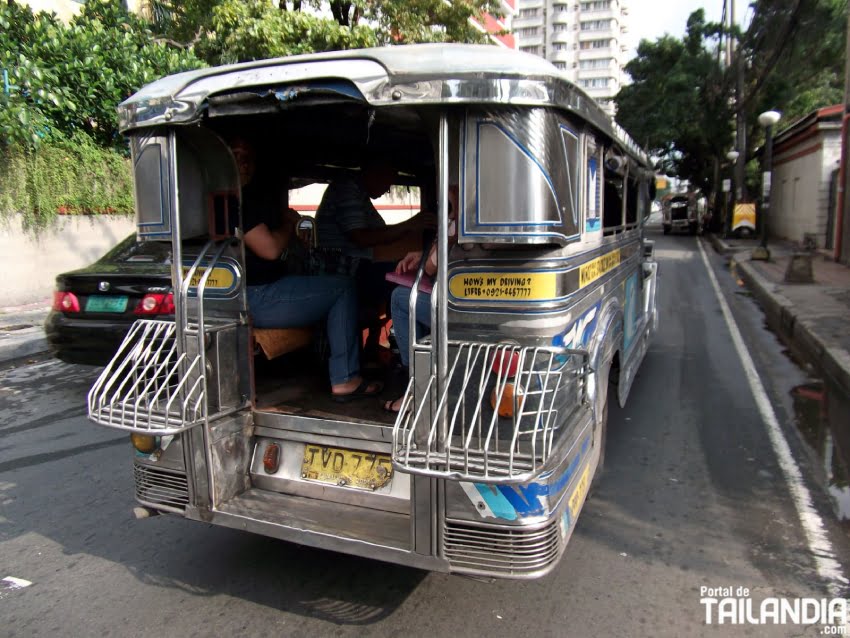 Recorriendo Manila en Jeepney