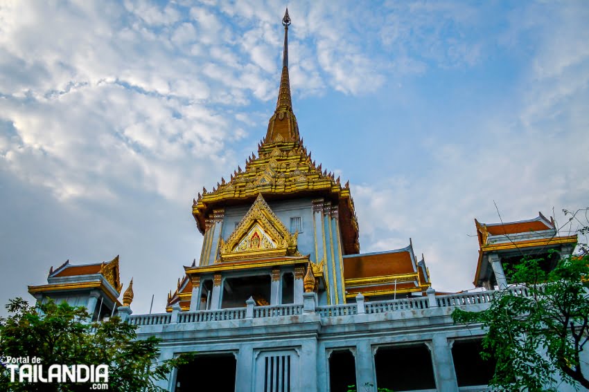 Templos en Bangkok Wat Traimit