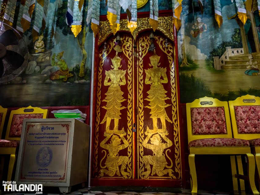 Visitando el templo Wat Upakhut de Chiang Mai