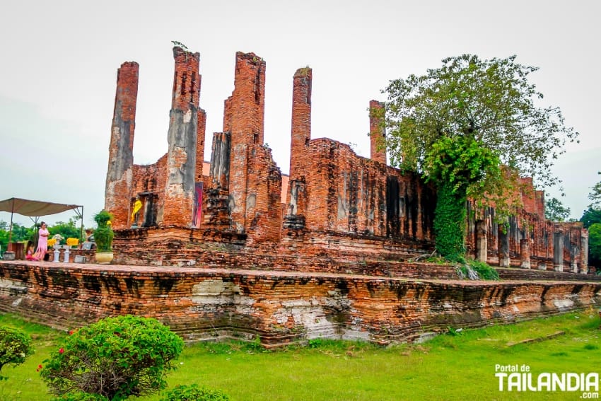 Sala de oraciones templo de Ayutthaya