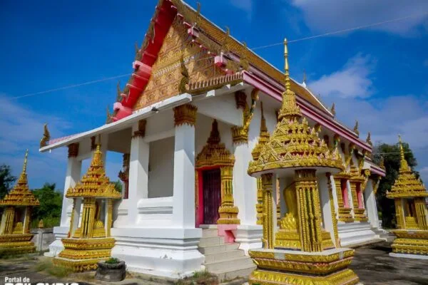 Templo Wat Lot Chong de Ayutthaya