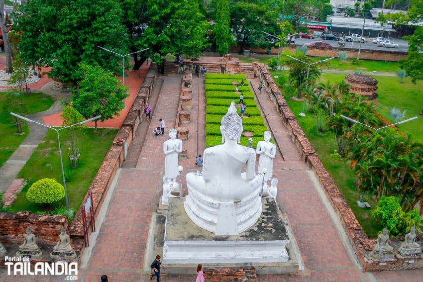 Vistas desde la pagoda Wat Yai Chai Mongkol