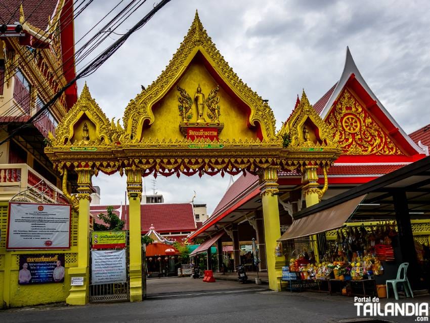 Descubre el encanto del Templo Wat Huay KwangDescubre el encanto del Templo Wat Huay Kwang