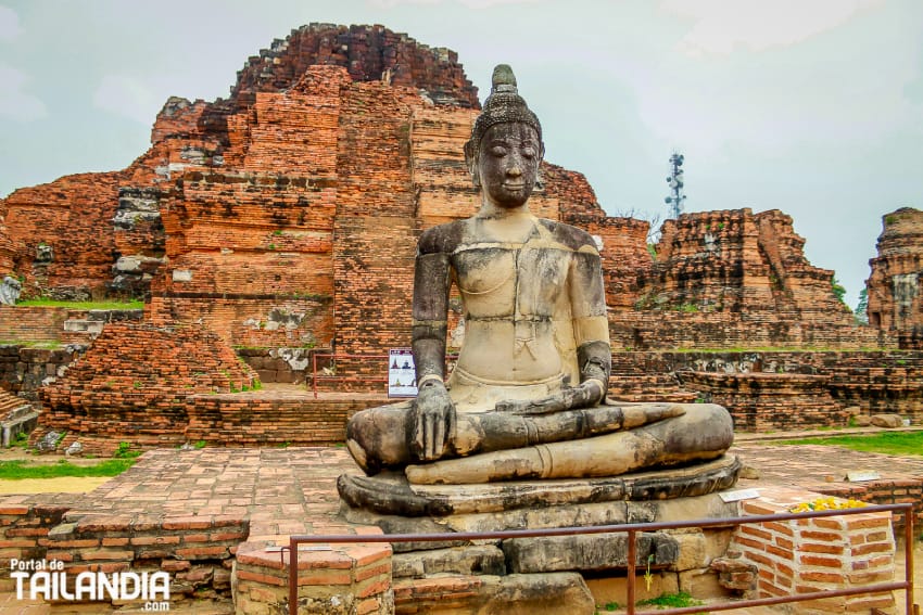 Explorando el Wat Mahathat de Ayutthaya