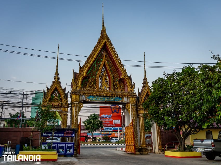 Templo Wat Klang Prakhon Chai en Buriram
