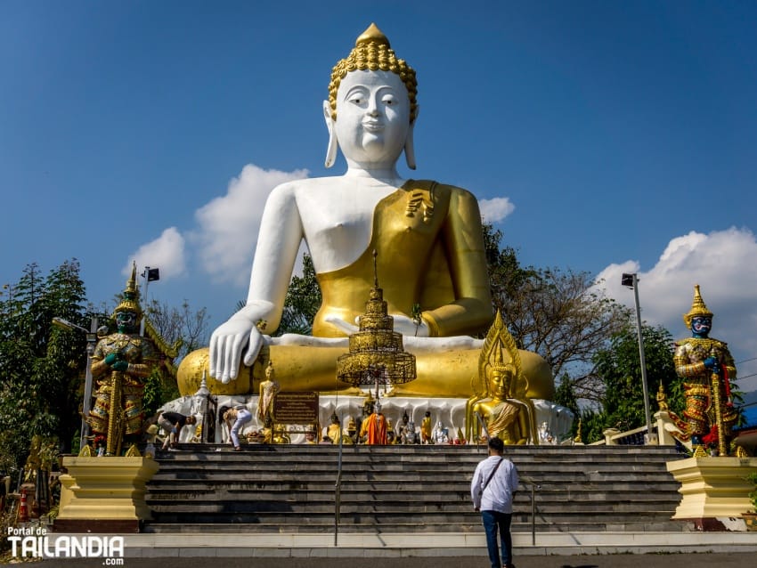 Templo Wat Phra That Doi Kham en Chiang Mai