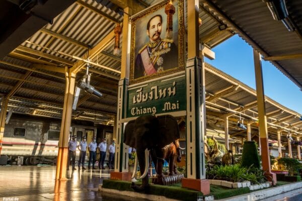 Tren de Chiang Mai a Bangkok Tren de Chiang Mai a Bangkok