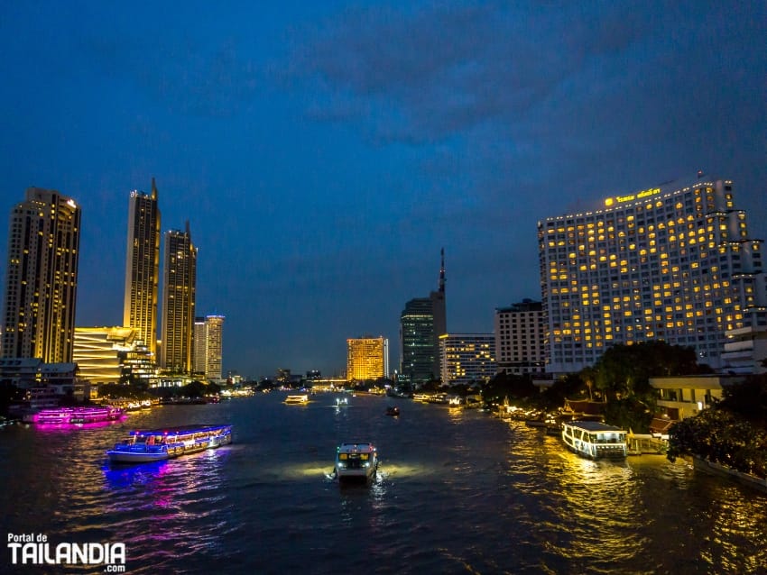 Cena crucero por Bangkok en el río Chao Phraya