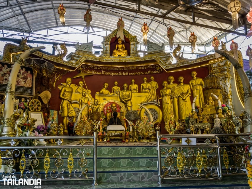 Monumento Kruba Srivichai en Chiang Mai