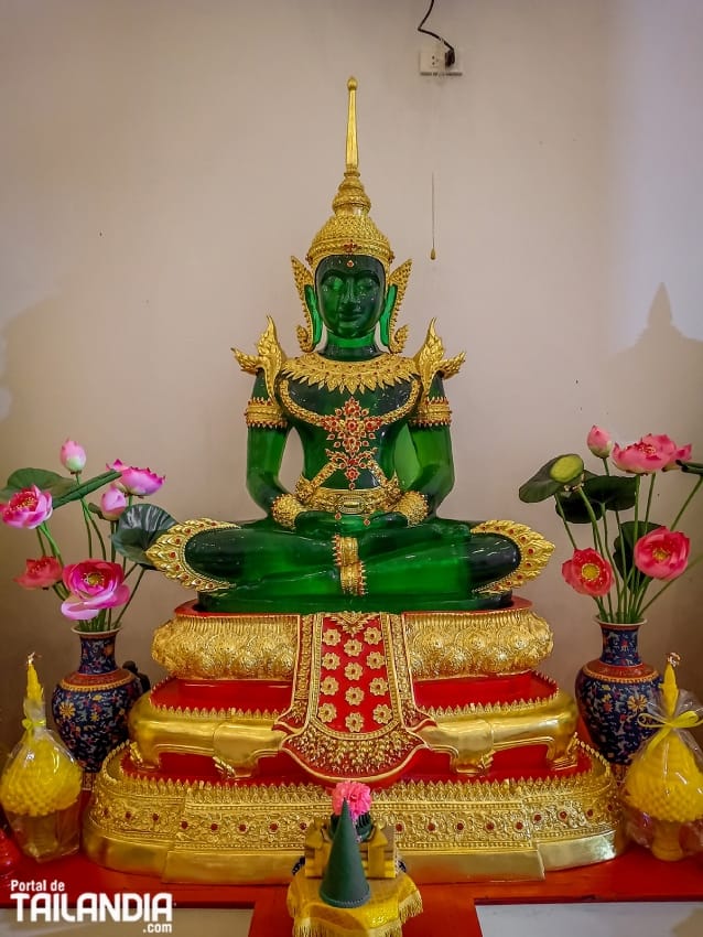 Buda Santuario Wat Kaew Fah Chulamanee de Bangkok