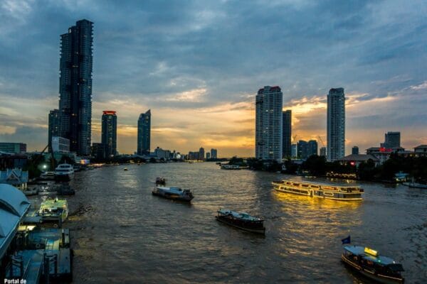 Puente Rey Taksin en Bangkok Puente Rey Taksin en Bangkok