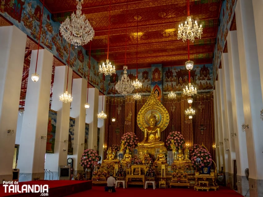 Templo Wat Chana Songkram en Khao San road