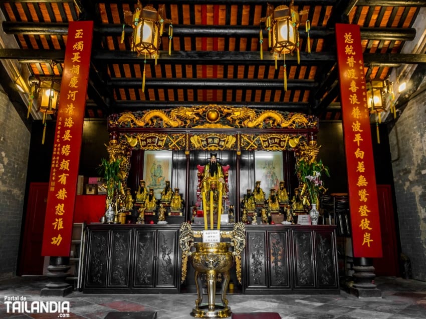 Tin Hau templo de Yaumatei en Hong Kong